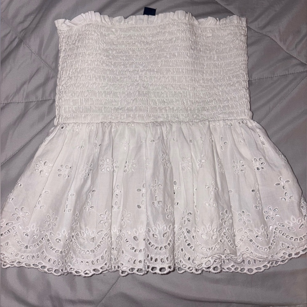 Elegant White Eyelet Tube Top. American Eagle!